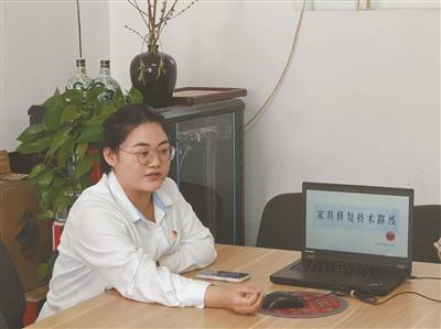 90后李纪洁：让珍贵文物重焕光彩 我修复的 我自豪