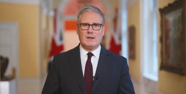 美军突袭委内瑞拉强掳马杜罗,更多细节曝光!俄罗斯:快放人;法国:违背国际法;英国:没参加 第8张 美军突袭委内瑞拉强掳马杜罗,更多细节曝光!俄罗斯:快放人;法国:违背国际法;英国:没参加 第8张