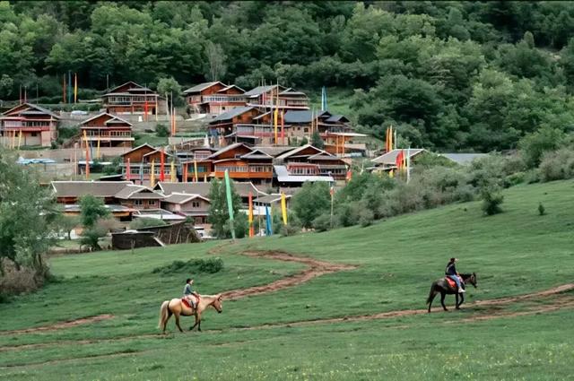 每个景区都有烤肠，凭什么九寨沟的烤肠火了？