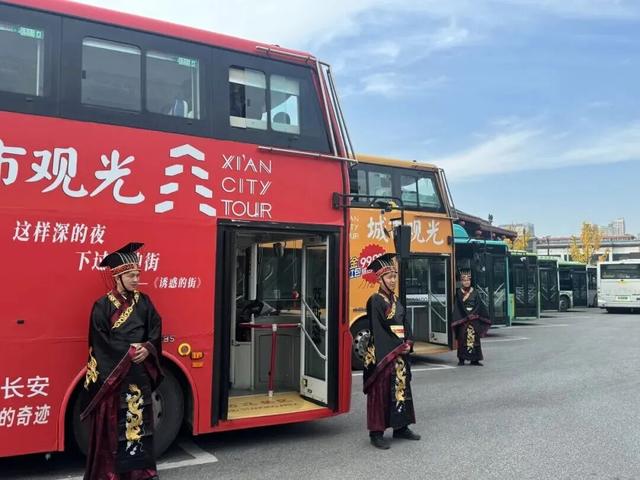 【新角色上线】御驾亲征！“秦始皇”带您车览长安！