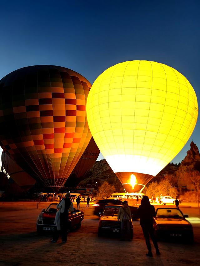 晚潮｜卡帕多奇亚晨光中的焰舞