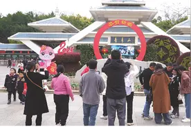 去青秀山首选地铁 自驾停车优选北门图片