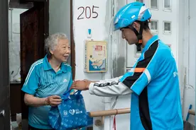 首个外卖骑手闯关节目上线，饿了么“四大举措”让蓝骑士更多保障、更多开心图片