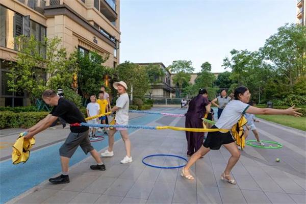 城发恒伟橙仔夏令营第3季落幕，点亮全龄友好社区新图景