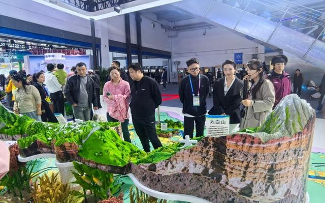 第32届杨凌农高会陕西自然资源厅展区凭硬核实力圈粉无数