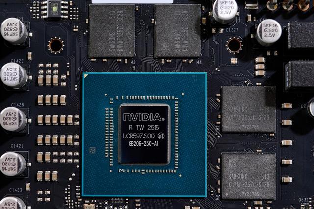 耕升GeForce RTX 5060暴风OC 8G显卡评测：中端市场的强力竞争者