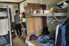 平凡劳动者的一天|泥工王利华：熟手一天工资700元，但面临转型抉择图片