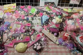 这种“解压神器”却多是“三无”产品，捏得“闻”不得图片