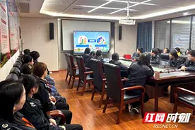 邵东税务：精心组织“学” 大力推广“码”图片