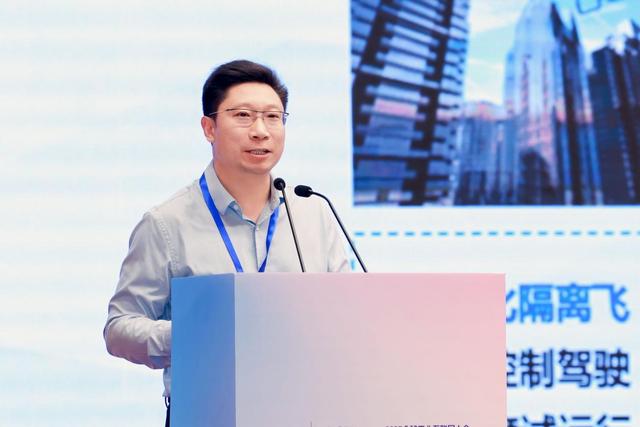 激发新型工业化澎湃动能 2025全球工业互联网大会“人工智能+工业场景融合发展论坛暨新华网思客会”在沈阳举行