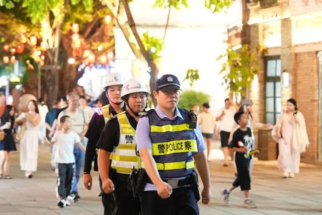 央媒聚焦！福州这条百年古街又火了！