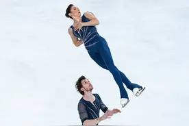 （体育）花样滑冰——中国杯：双人滑比赛赛况图片