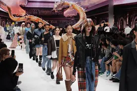 毛戈平高光盘“强强结合”，JACQUEMUS x Nike新季合作系列开售在即｜是日美好事物图片
