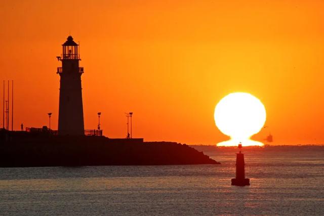 这个冬天，总要来青岛看一场日出吧！