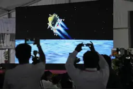 印度登月成功！人类第一次在月之暗面软着陆图片