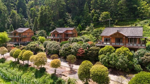 印江：梵净山下乡村避暑康养游清凉出圈