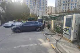 小区电容量不足，个人充电桩难安，新能源新车主新烦恼图片