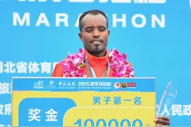 樱花季 越江湖︱汉马男子组冠军：这是我在中国的第一个冠军图片