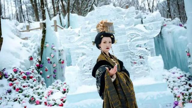 这个冬天，别再“猫冬”啦！300米超长滑道，来这开启嬉冰赏景的雪上之旅