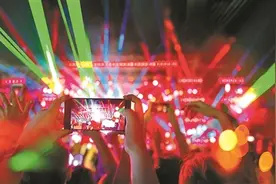 新技术加持 手机影像能力大提升图片