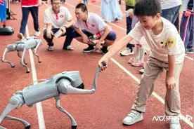无人机竞速、机器狗热舞！惠东这所学校把未来“搬”进了校园图片