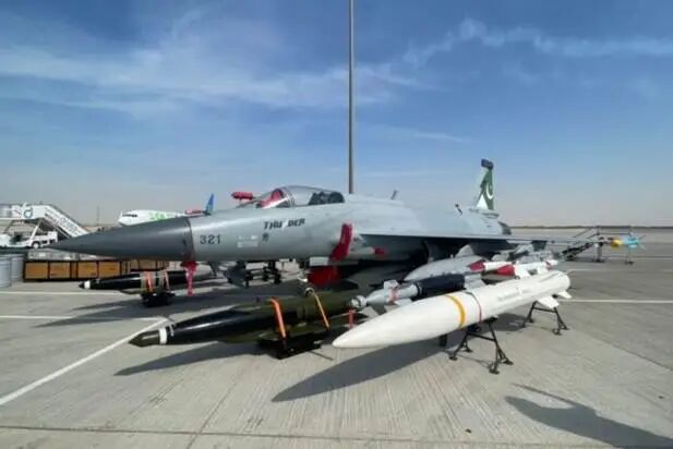 Pakistan Signs Agreement with Unknown Country for Sale of JF-17 Block III Jets