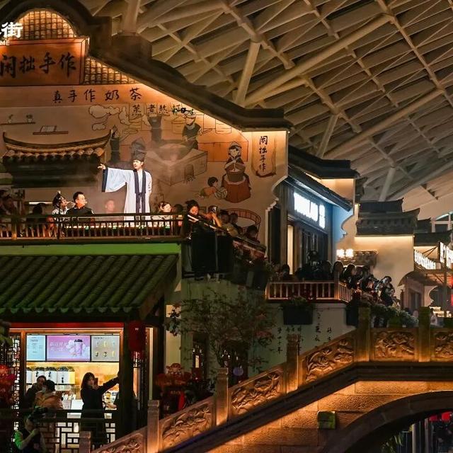 从“一次性打卡”到“反复回访”：江南水街的长尾吸引力在哪里？