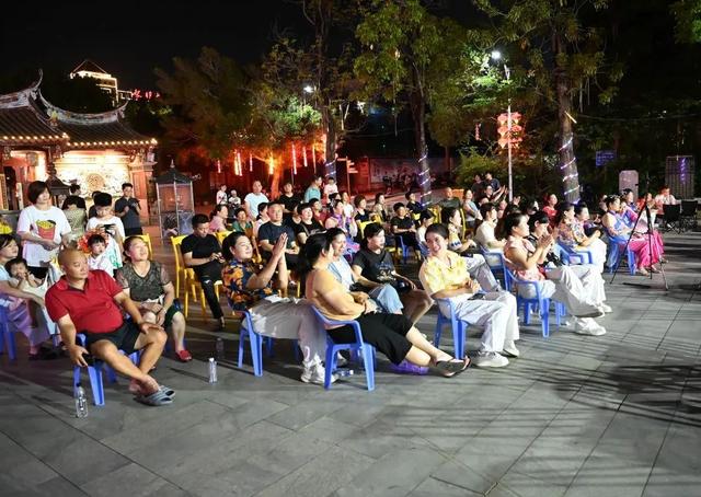 多图直击“滨海浪漫线”！夜游泉州必打卡！