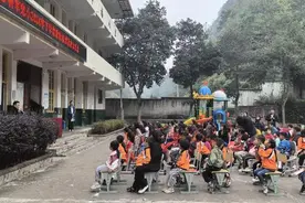 湖南安化：法治宣传进校园 安全意识再提升图片