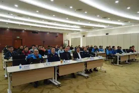 聚焦动火作业安全，化工区开展复工复产消防安全培训图片