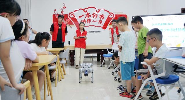 安徽桐城：“科学‘桐’行点亮青少年科技梦”活动
