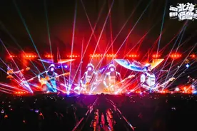 虾米音乐娱乐主办新裤子2025巡演 舞美视效展现全新表达图片