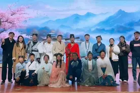 演古诗词课本剧，品优秀传统文化——滨城六中七年级排演经典诗词课本剧《江南逢李龟年》图片