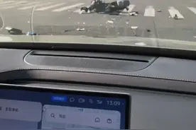 小米SU7试驾车撞人被指开了弹射模式，车企否认！事故频发图片