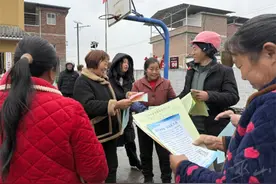 巫山：流动招聘直通车到乡村送岗位图片