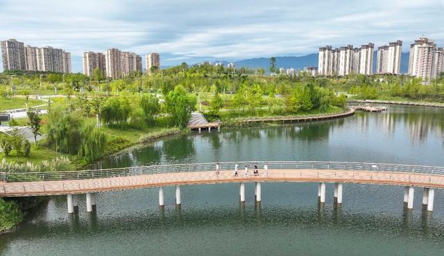 双城周刊｜跨省“微度假” 解锁川渝小城引流密码