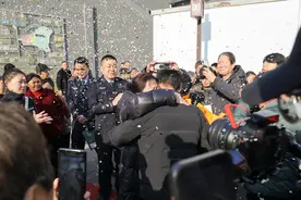 多少次日思夜想，多地警方接力寻亲，她终于找到家了图片