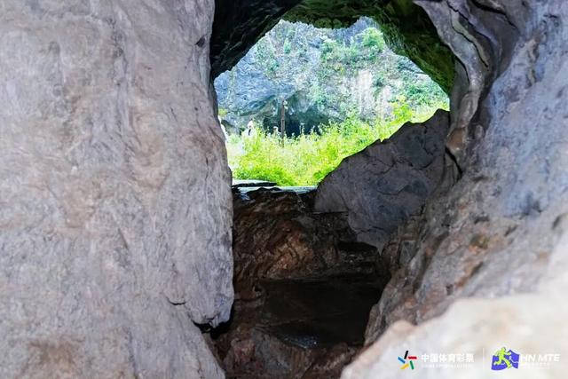 徒步大会与星空音乐会点亮湘西洛塔，八百行者“向野而行”