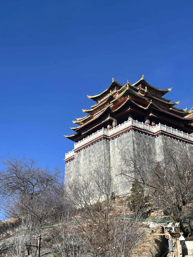 冬日游香格里拉，邂逅雪域浪漫