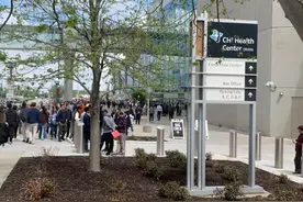 多图直击！25家公司亮相巴菲特股东大会“购物日”，哪些商品最受股东青睐？图片