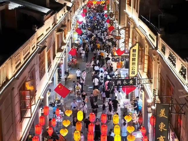 古城焕新！国庆假期揭阳中山路历史文化街区开街