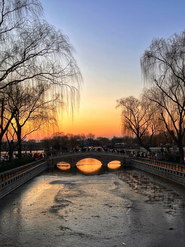 北京今天的“金光穿洞”，美得无可挑剔