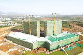 黄石临空区“拔节生长”图片