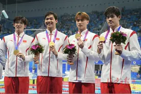 破亚运纪录！中国队夺男子4×100米自由泳接力金牌图片