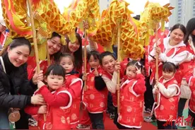 邵东市机关幼儿园举行“龙年吉祥，福娃闹春”亲子运动会图片