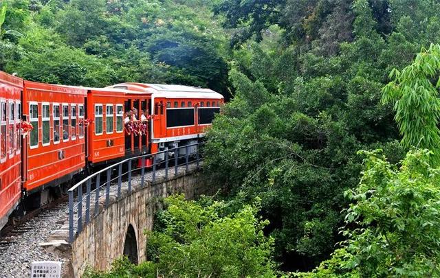 元旦游红河 | 乐作狂欢、烟花瀑布秀，元旦假期也太好玩了吧！