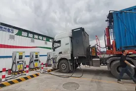 司机直呼“真香”！新能源电动重卡百公里用电成本比油车低60%图片