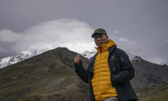 网友怒了！始祖鸟联手蔡国强在喜马拉雅山放烟花，引巨大争议，日喀则今天凌晨两点多回应：已成立调查组