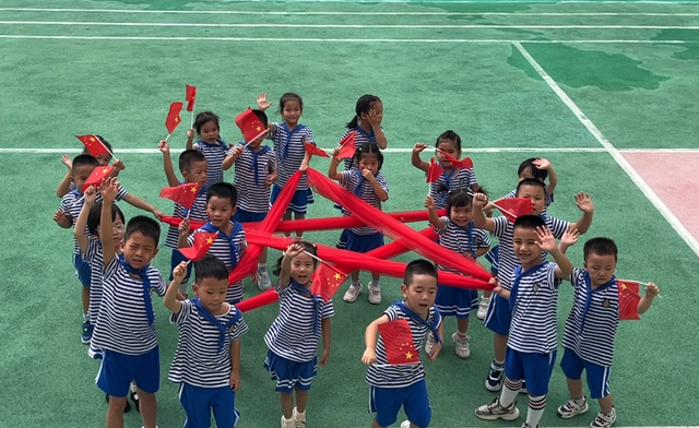 今天，在三亚“花式”表白祖国！