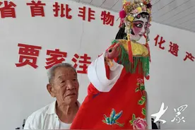 因为有他们，传承200年的“非遗”傀儡戏还在上演图片